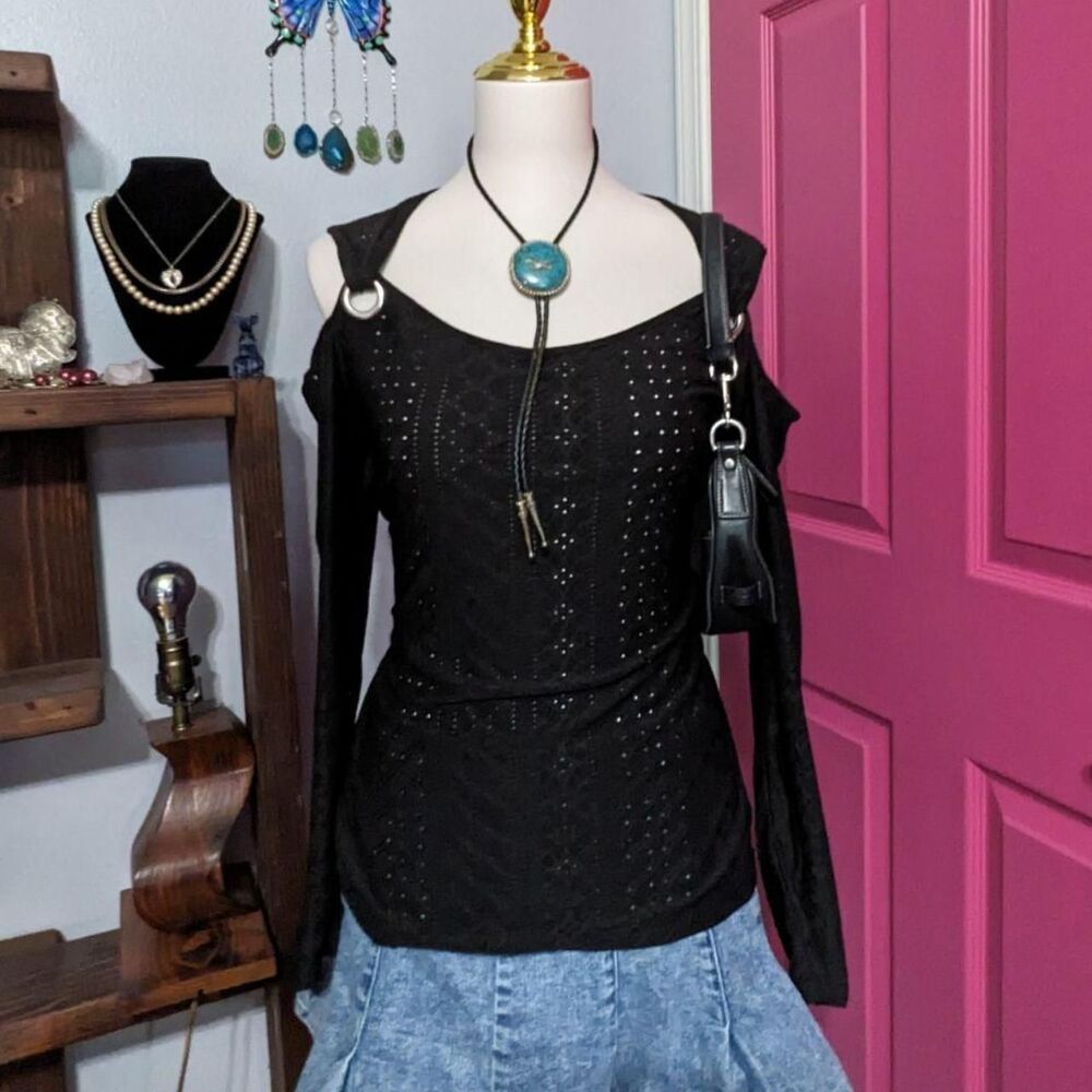 Unbranded Women's Black T-shirt